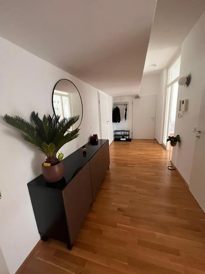 Modern 2-Room Apartment In The Heart Of München